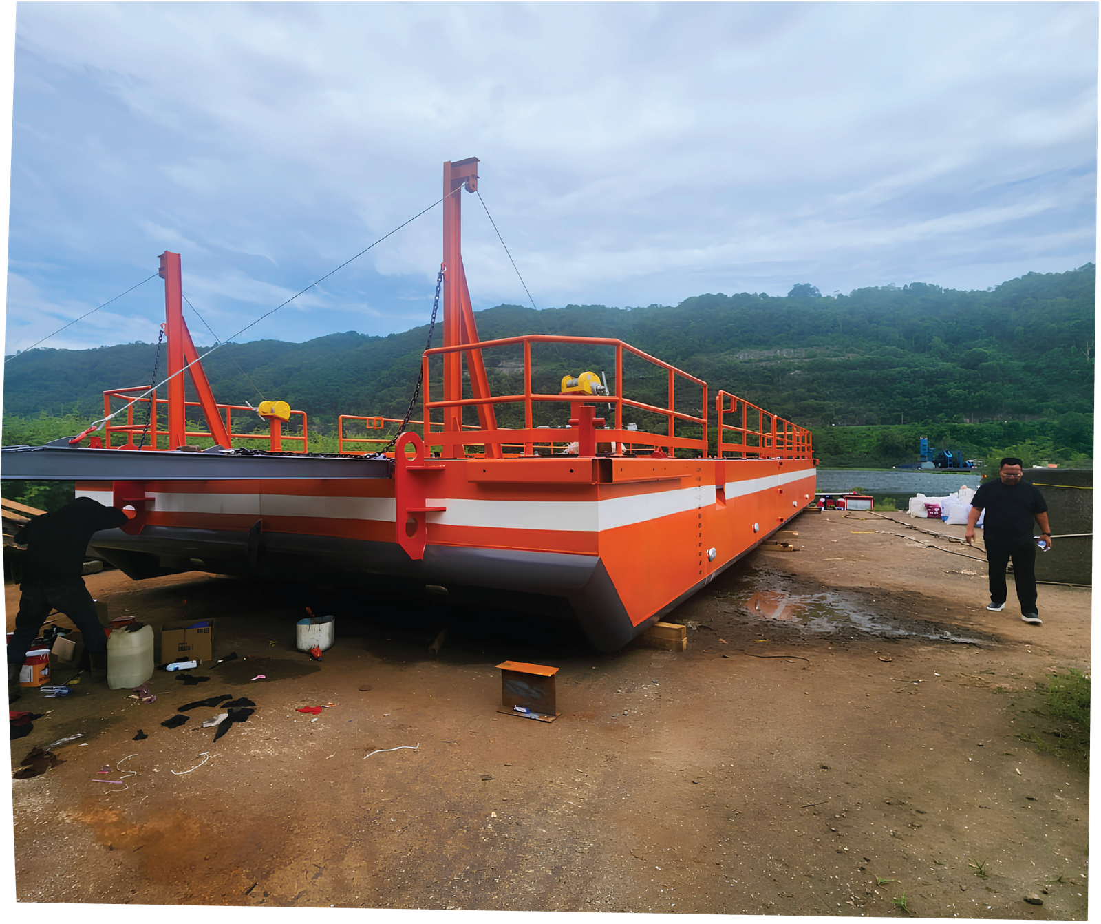 Pengerjaan Pontoon di UP Cirata