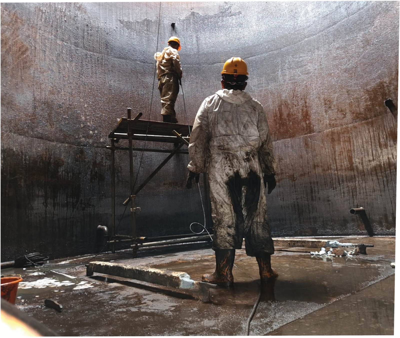 Cleaning storage Tank